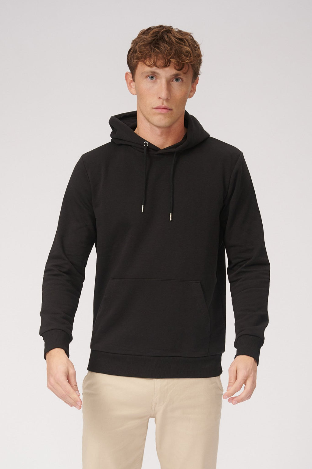 Basic Sweatsuit mit Hoodie (schwarz) - Paketgeschäft