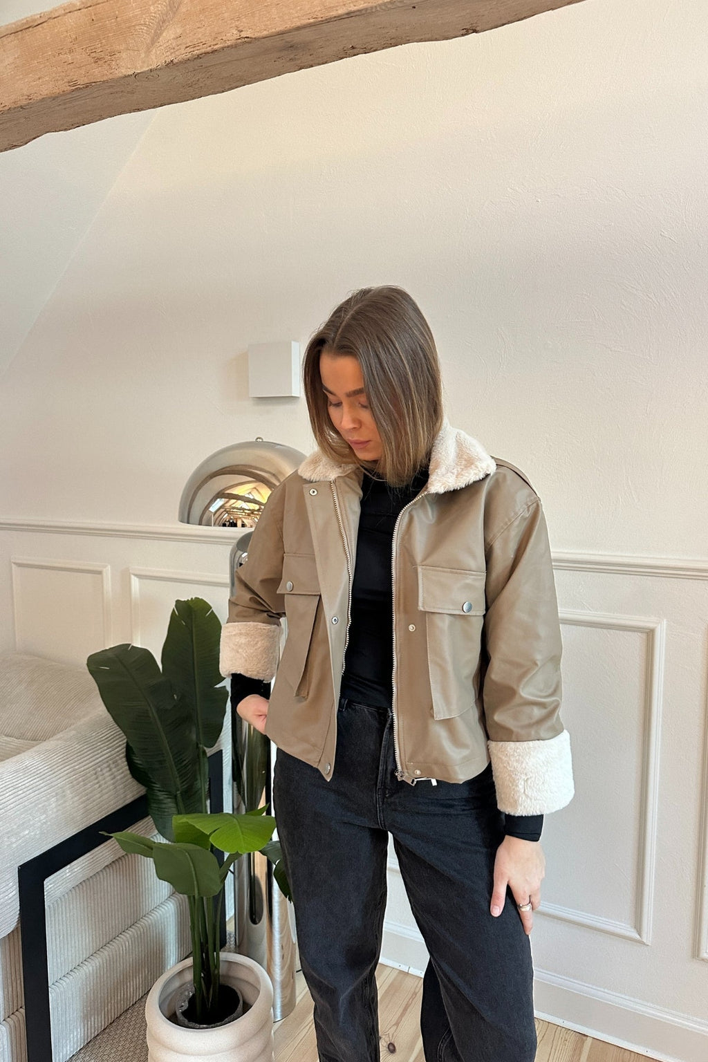 Faux Leder -Scherlingjacke - Beige