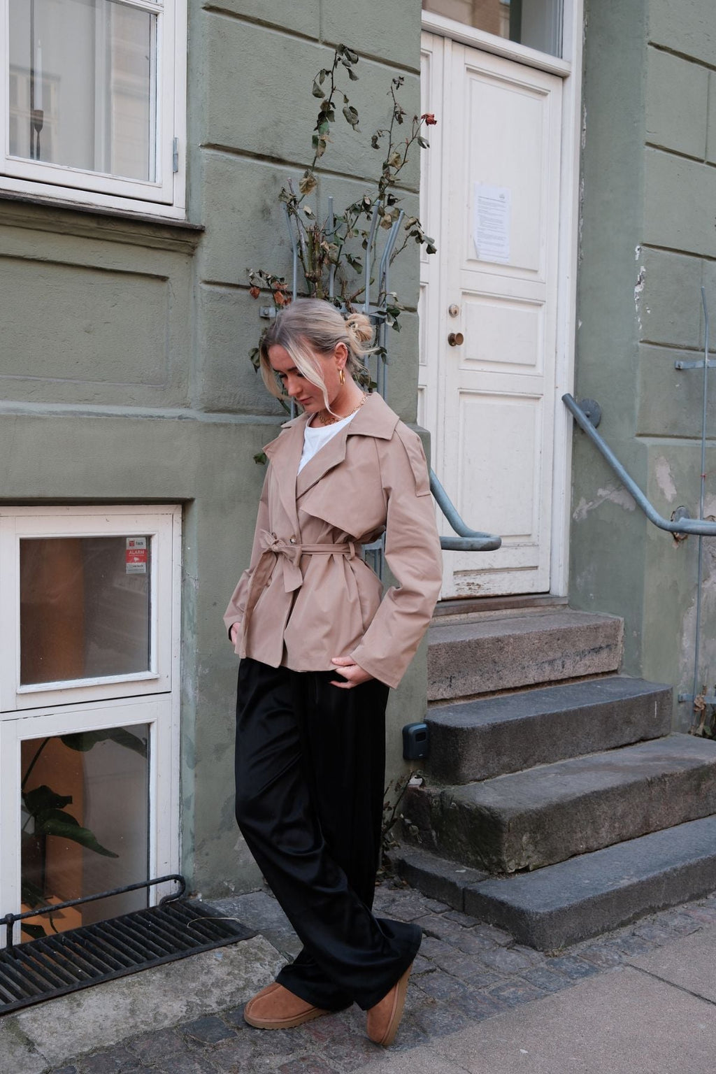 Sia Kurzer Trenchcoat – Kamel