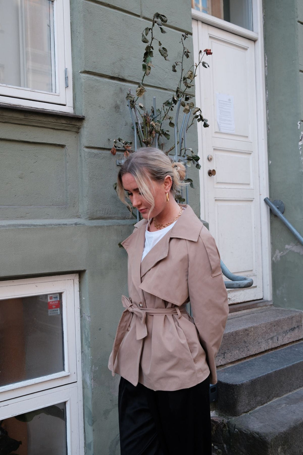 Sia Kurzer Trenchcoat – Kamel