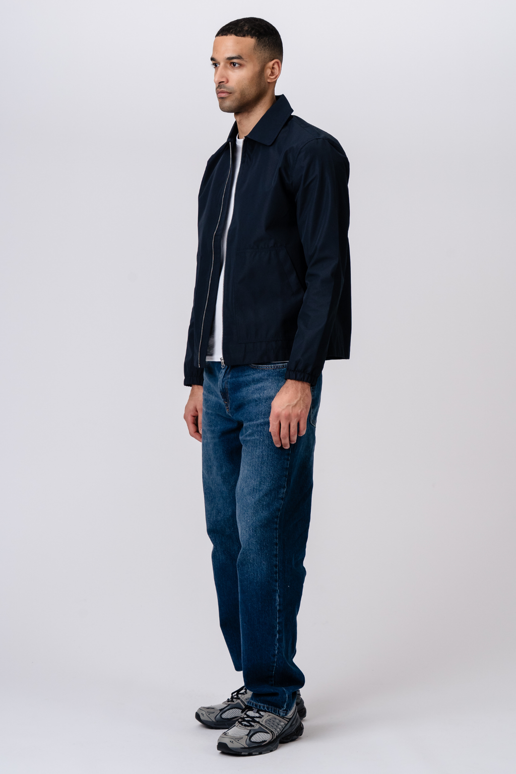 Kurze Jacke mit Reißverschluss – Marineblau