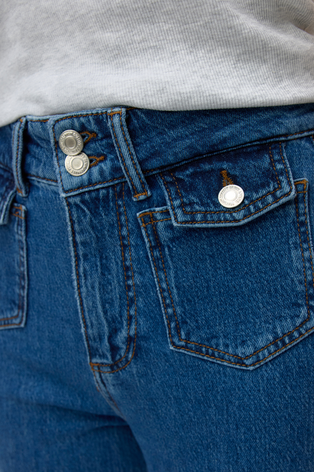 Tessa Wide Pocket Jeans - mittelblauer Denim