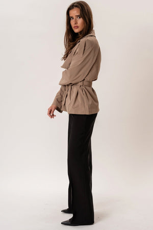 Sia Kurzer Trenchcoat – Kamel