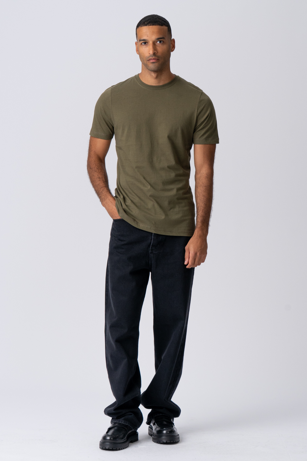 Basic T-Shirt - Armee