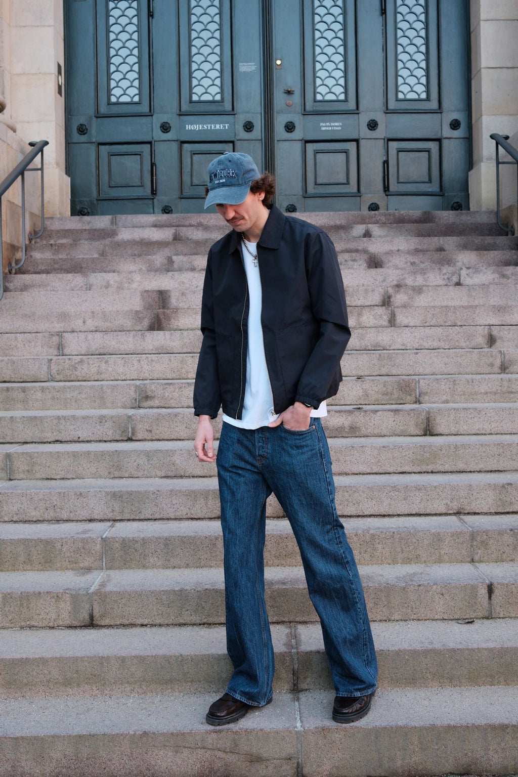 Kurze Jacke mit Reißverschluss – Marineblau