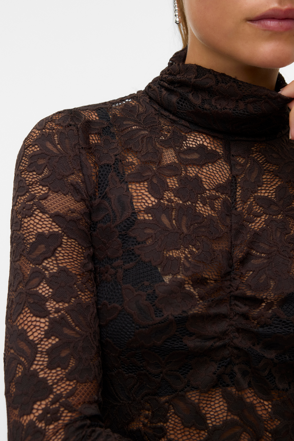 Neline High Neck Top - Schokoladenentwürde