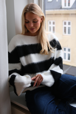 Celina Striped Strick Sweater - Weiß/Schwarz