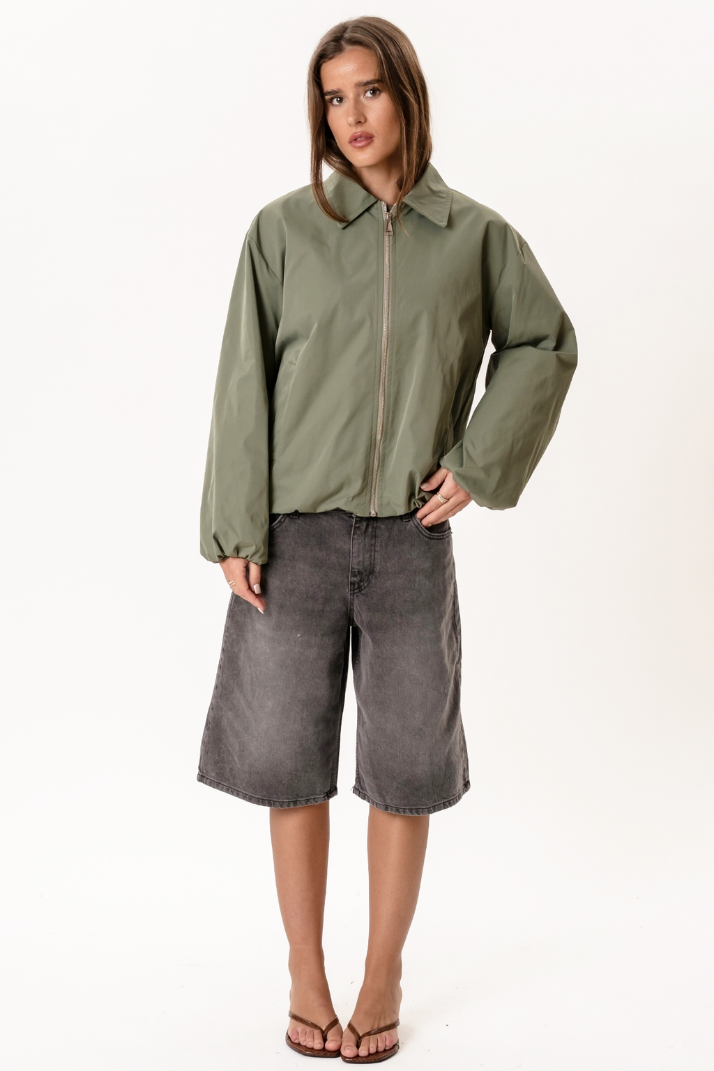 Ines kurze Jacke – Khaki