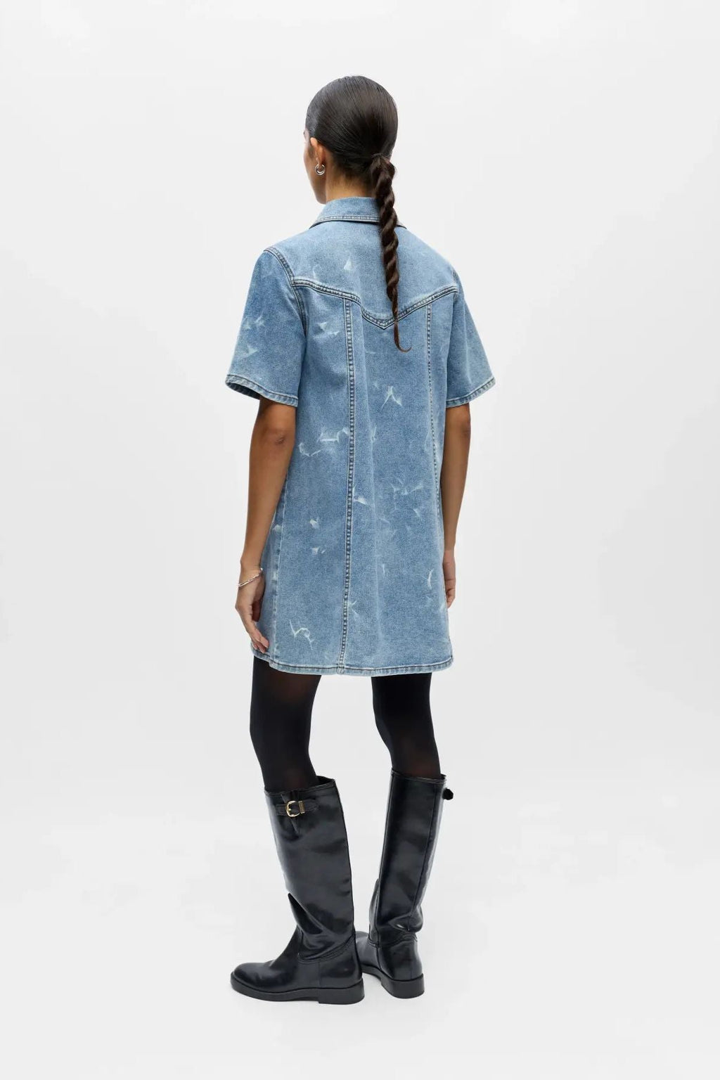 Kurzes Jeanskleid Claudia – Hellblauer Denim