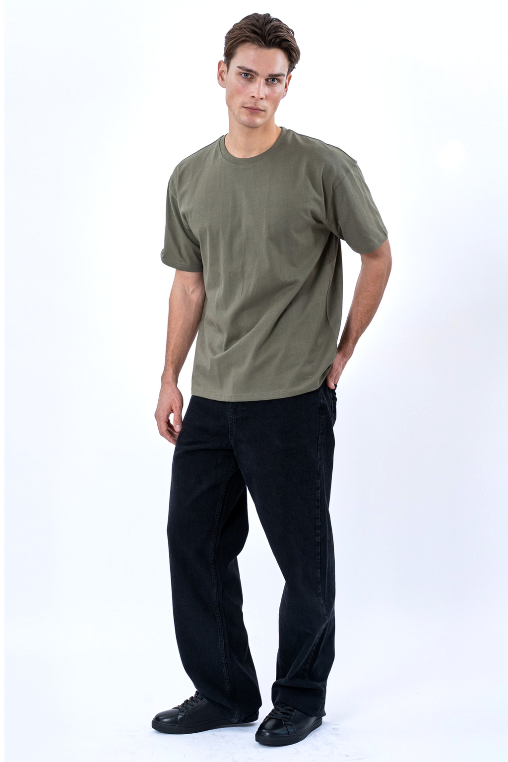 Kastenförmiges T-Shirt – Oliv