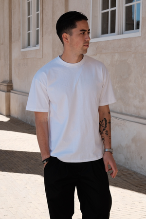 Kastenförmiges T-Shirt – Weiß