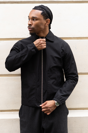 Kurze Reißverschlussjacke - Schwarz