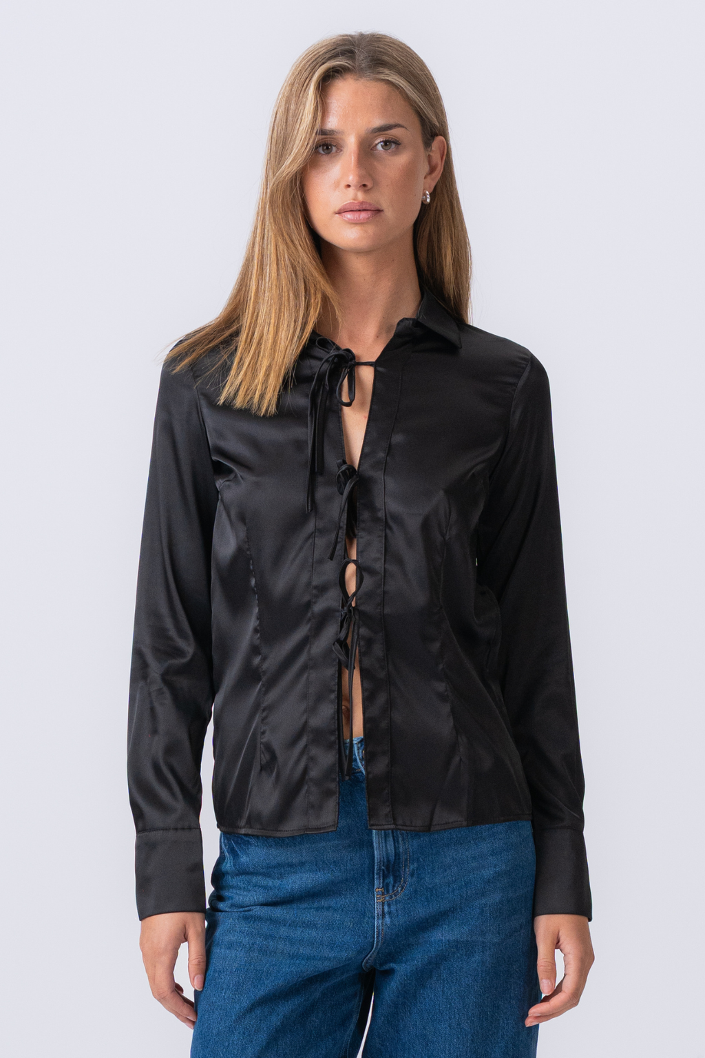 Lucy Tie Shirt - Schwarz