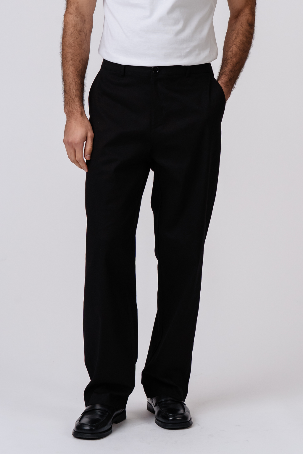 Gerade geschnittene Baumwoll-Chino - Schwarz