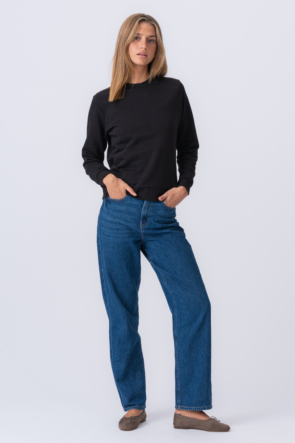 Unverzichtbarer Rundhalsausschnitt – Schwarz