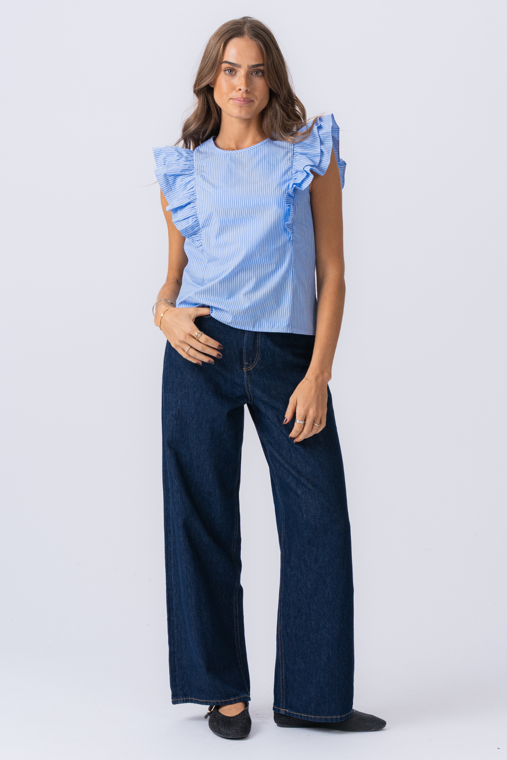 Aila Top - kleiner Junge blau / weiß