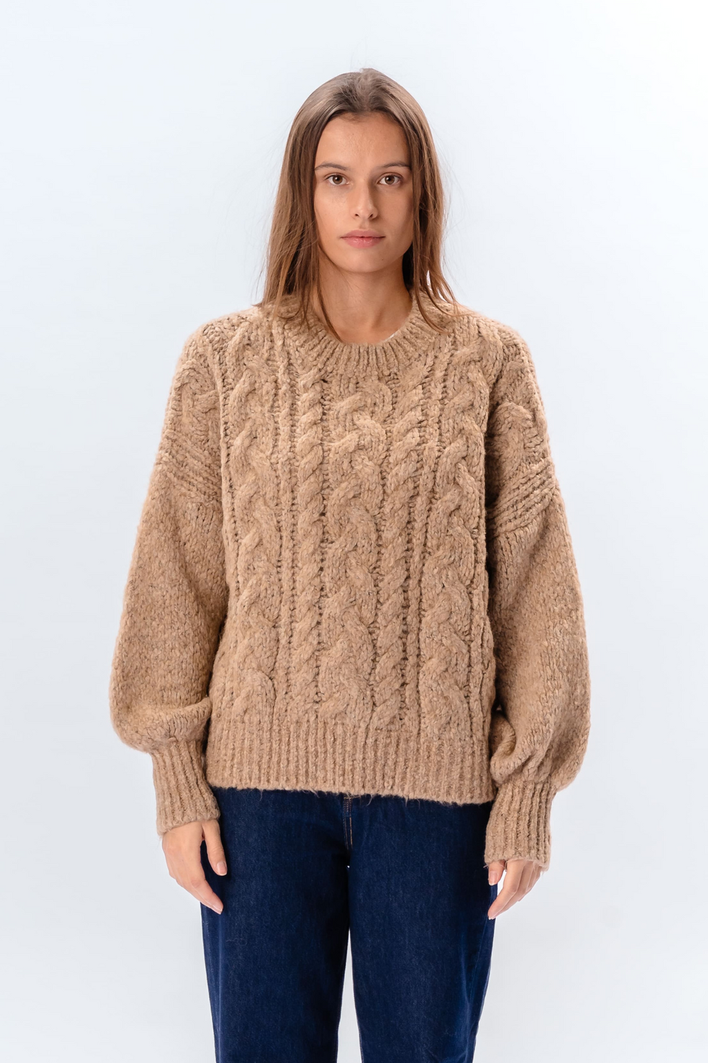 Emma Zopfmuster – Beige
