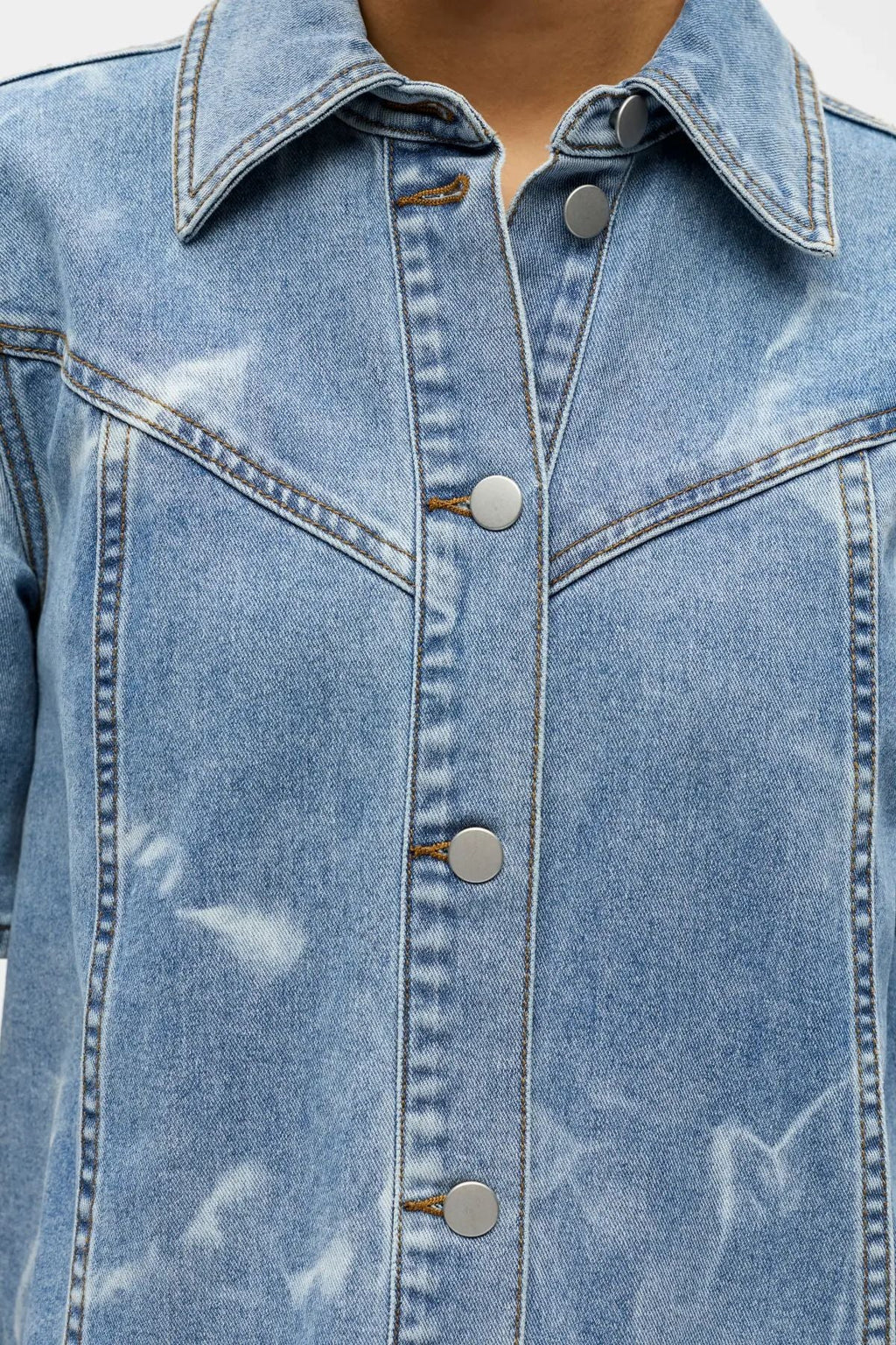 Kurzes Jeanskleid Claudia – Hellblauer Denim
