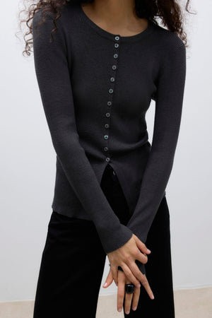 Ukino O -Neck Strick -Strickjacke - dunkelgraue Melange