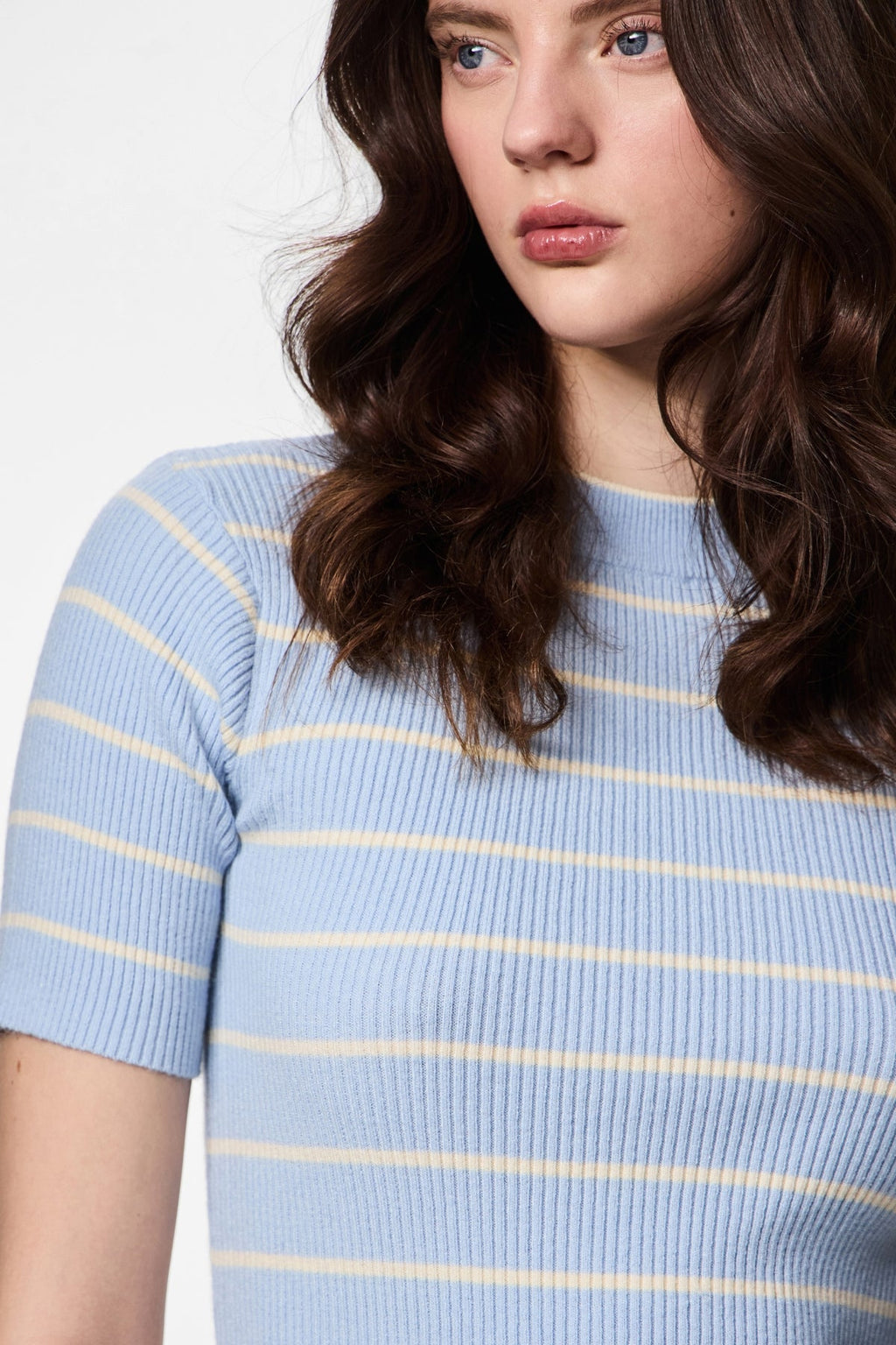 Mira O-Neck-Strick – Kaschmirblaue Birke