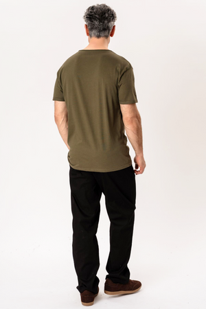 T-Shirt mit tiefem Ausschnitt – Olivgrün
