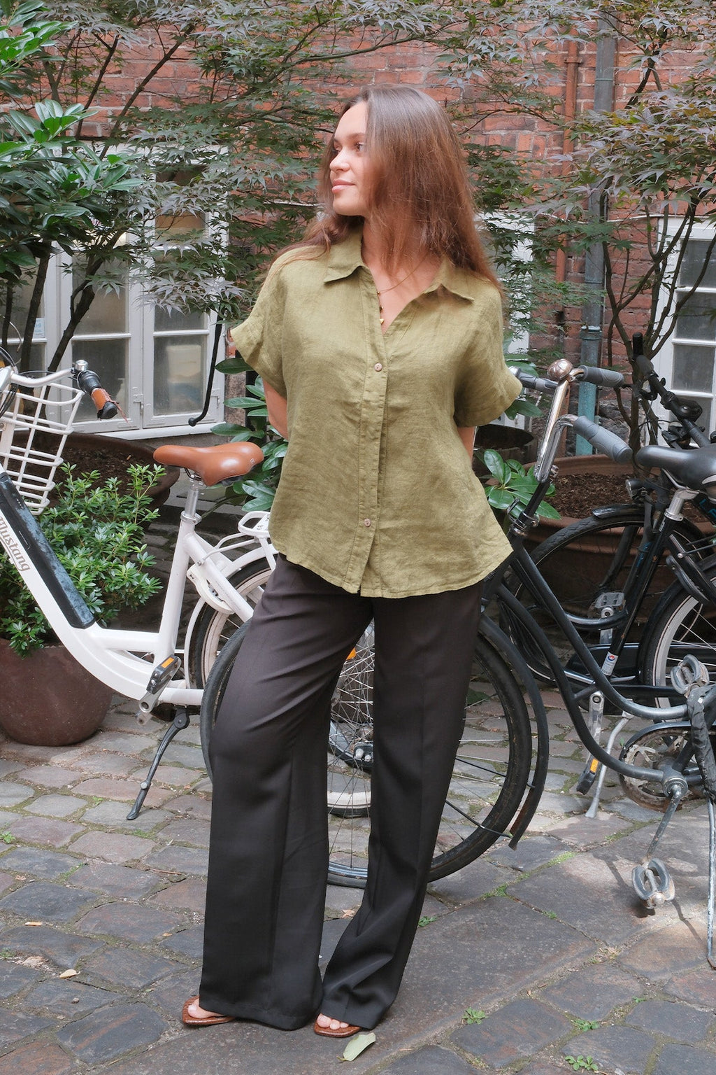 Astrid Leinenhemd - Oliv