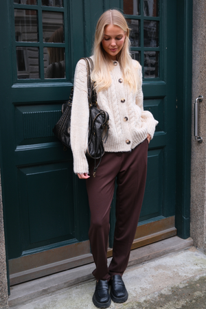 Knopfstrick – Weiß