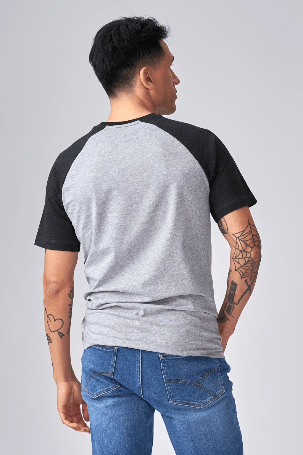 Basic Raglan T-Shirt-Schwarzlichtgrau