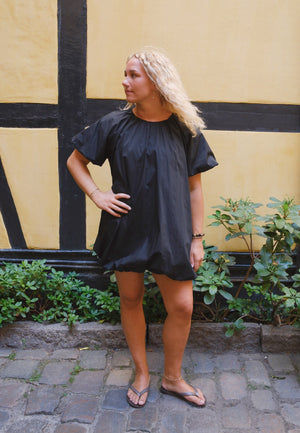 Haselnusskleid - Schwarz