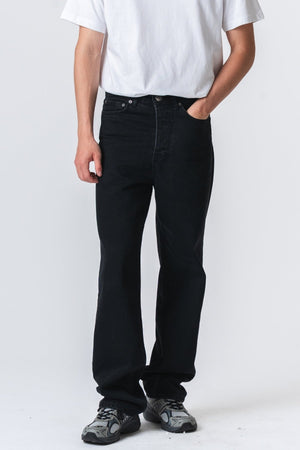 Baggy-Jeans – geräuchert