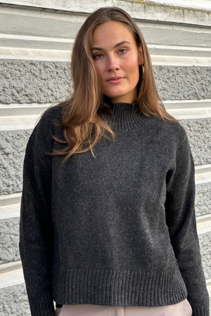 Oversized Strickpolo -Hals -Jumper - dunkelgraue Melange