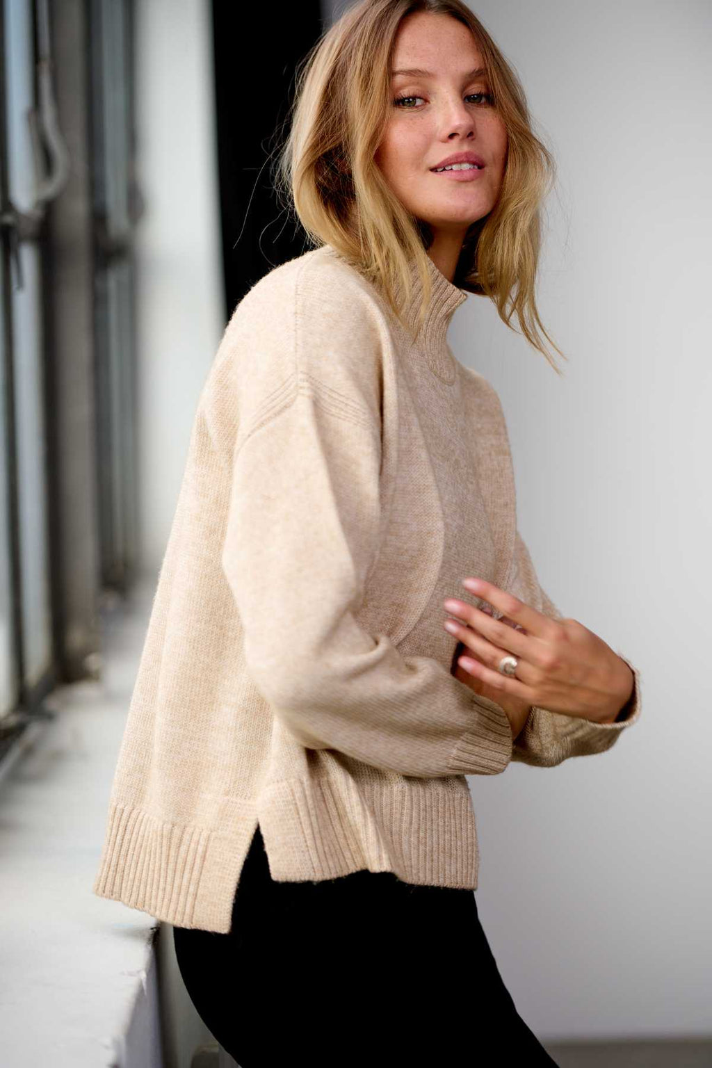 Oversized Strickpolo -Hals -Jumper - Beige