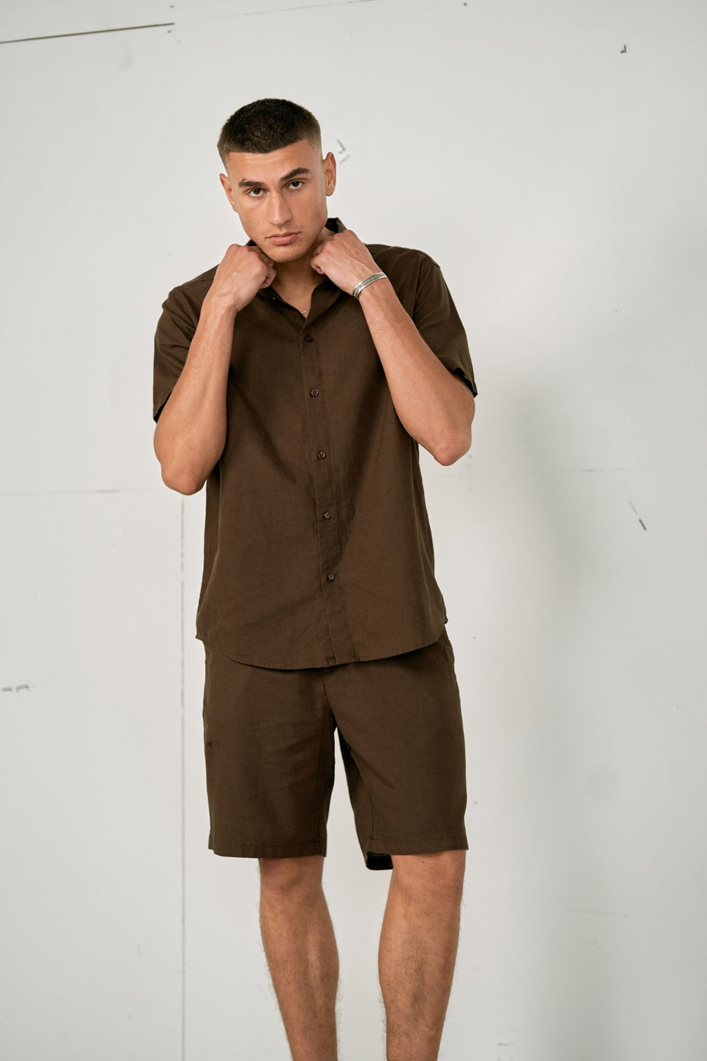 Wäsche mit kurzärärmernem Hemd + Leinen Shorts - Kaffee (Paketangebot)