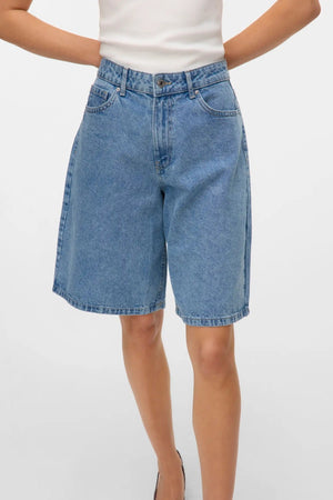Kath Long Denim Shorts - Hellblauer Denim