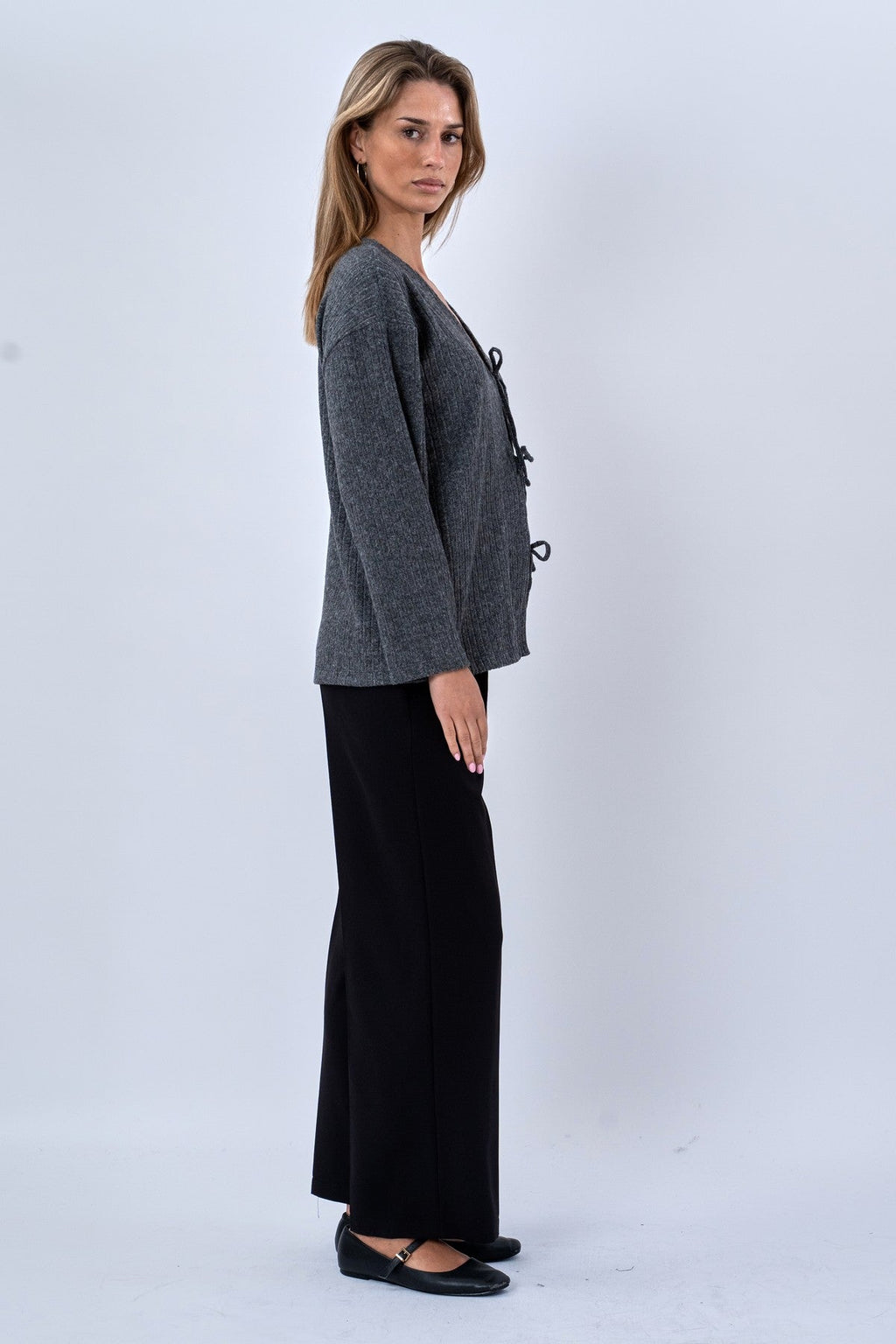 Ivy Krawattenbluse gestrickt – Grau