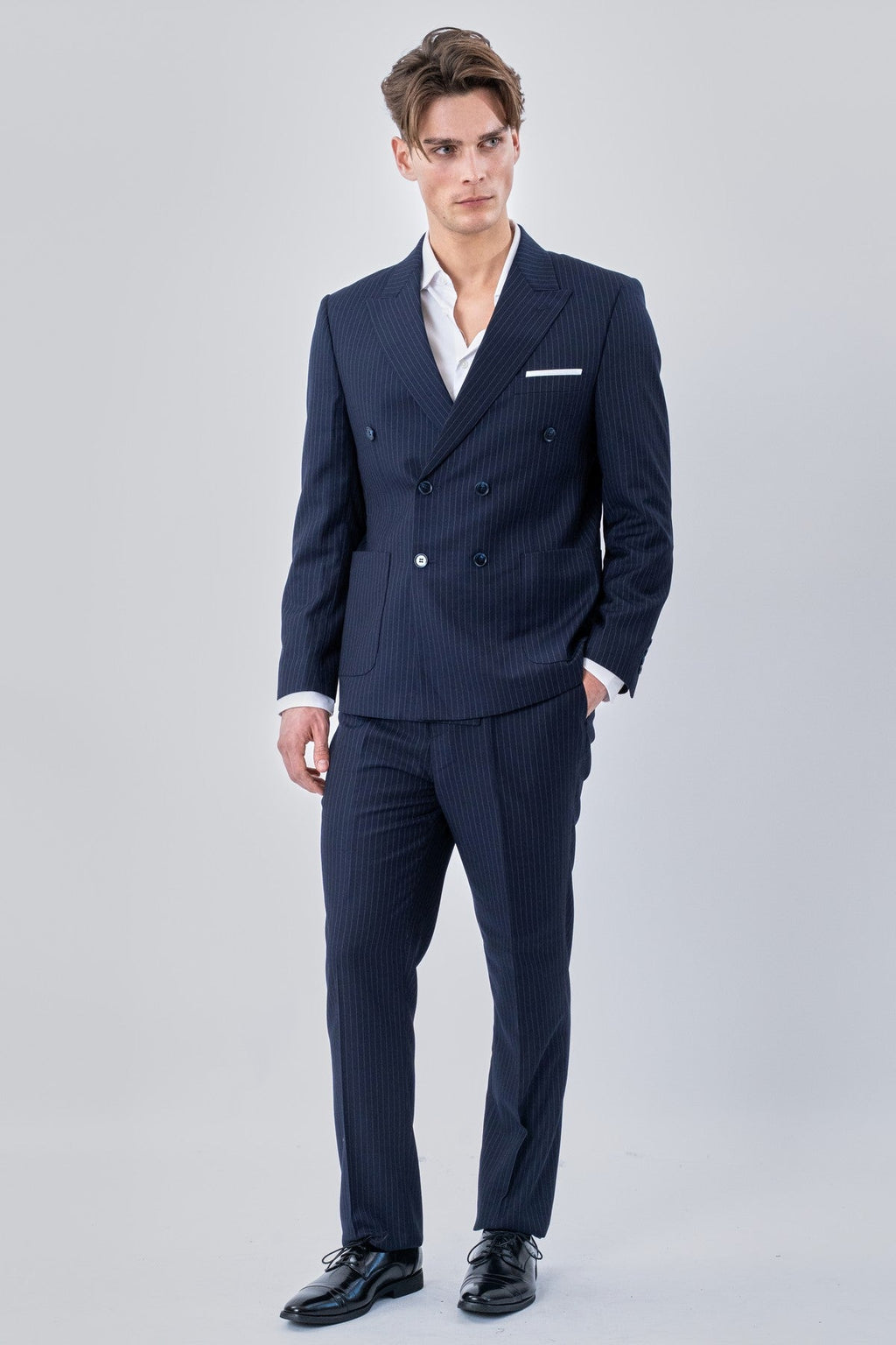 Klassischer Blazer – Marineblauer Nadelstreifen