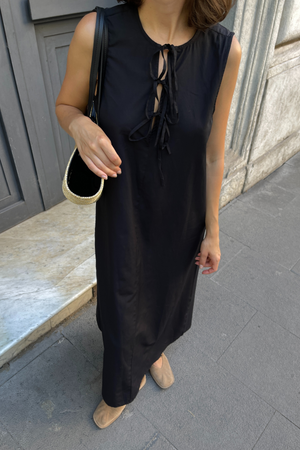 Jenna Tie Kleid - Schwarz