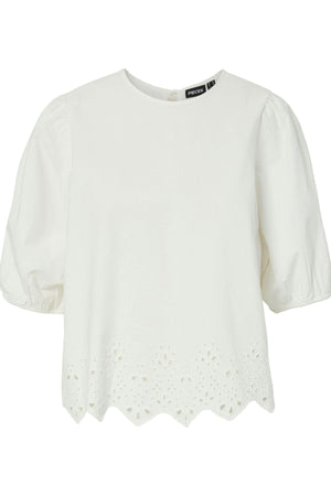 Salmina Neues Top – Cloud Dancer Stickerei