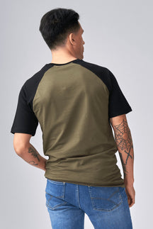 Basic Raglan T-Shirt-Schwarzarmee