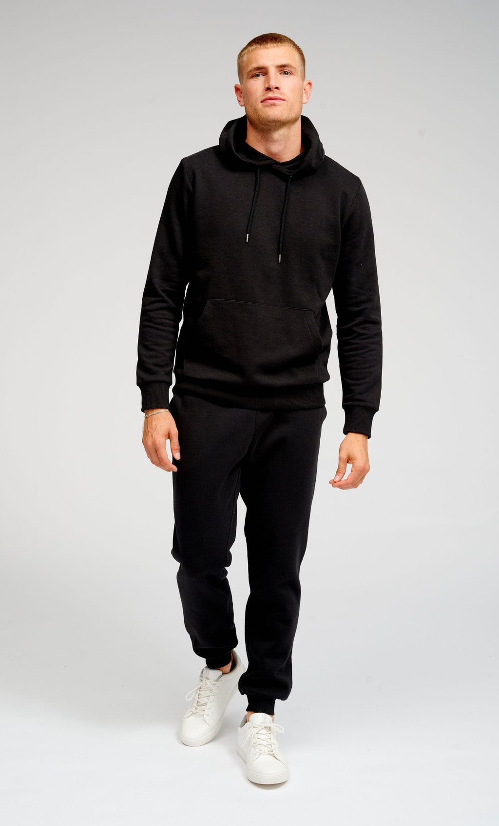 Basic Sweatsuit mit Hoodie (schwarz) - Paketangebot