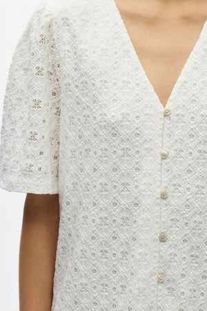Laila Kleid mit V-Ausschnitt – Cloud Dancer