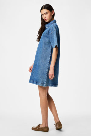 SkyA-Shape Jeanskleid – Mittelblauer Denim