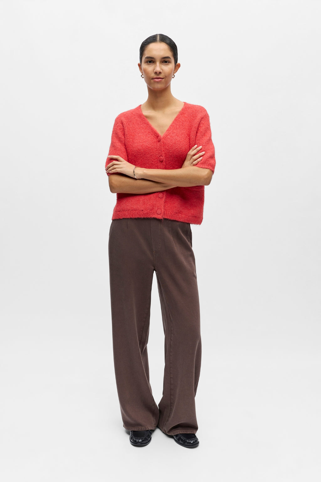 Saggia Strickjacke mit V-Ausschnitt – Poinsettia Melange