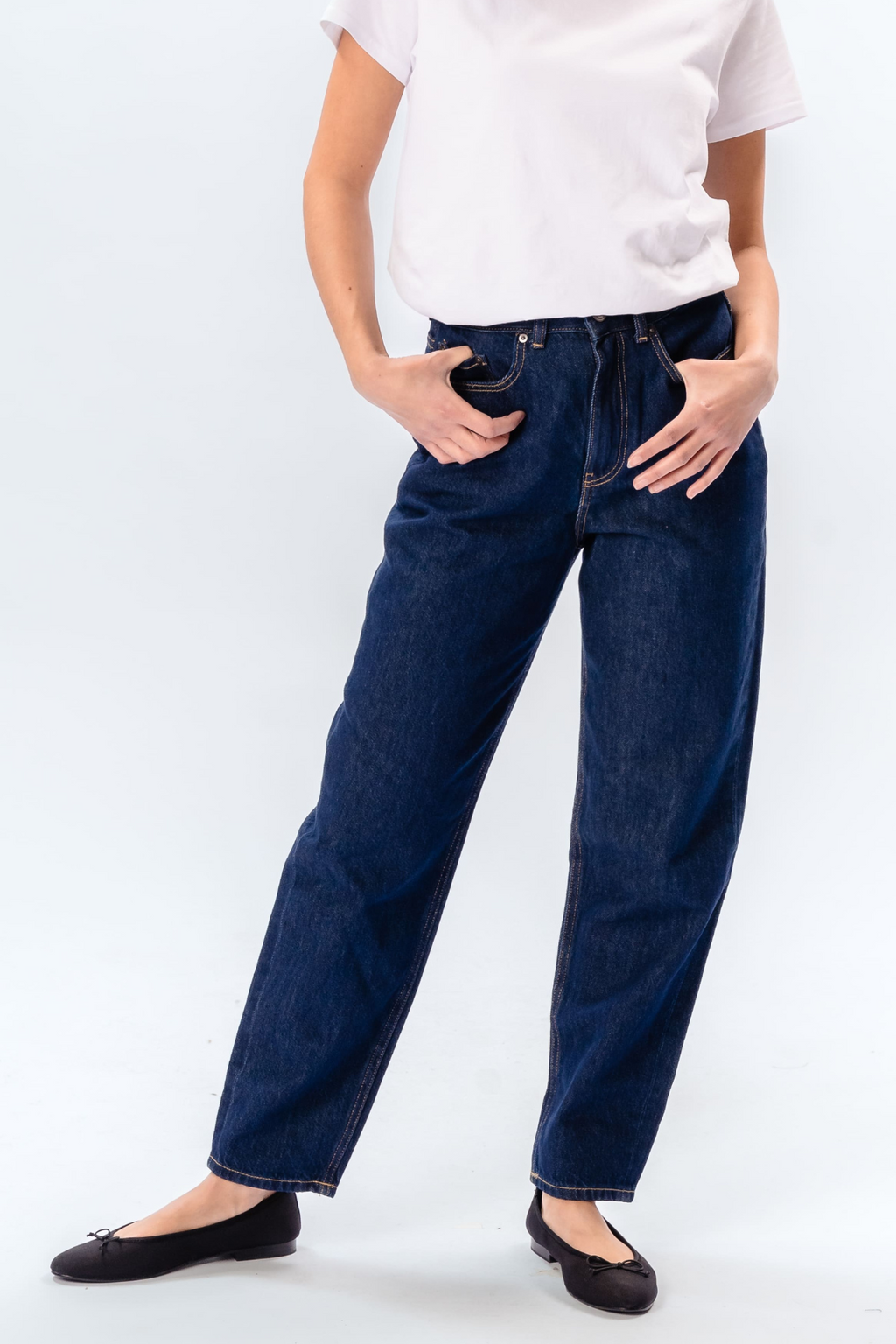 The Original Performance Mom Jeans - Dunkelblauer Denim