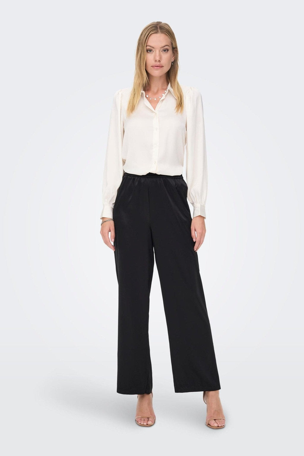 Victoria Satin Buskser - sortieren