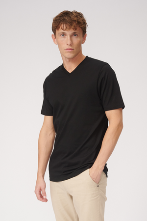 Basic Vneck T -Shirt - schwarz