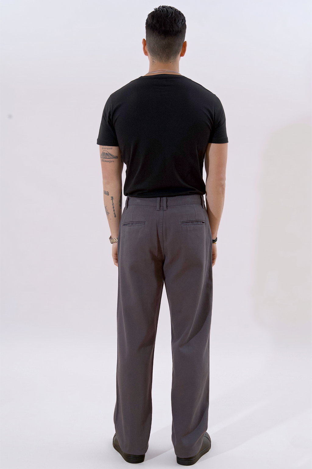 Gerade geschnittene Baumwoll-Chino – Grau