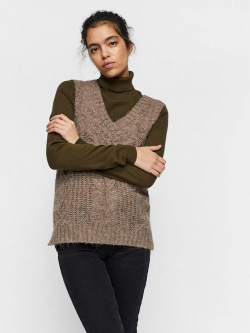 Briella V-neck Knitted Vest - Fossil - TeeShoppen Group™ - Knitwear - Vero Moda