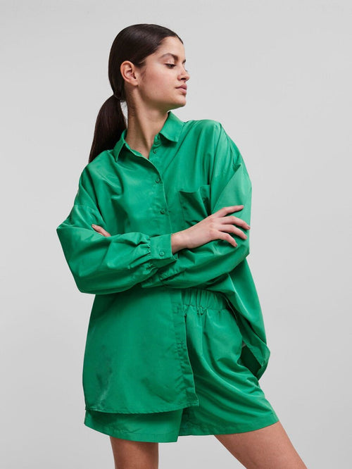 Chrilina Oversized Shirt - Simple Green - TeeShoppen Group™ - Formal Shirts & Blouses - PIECES