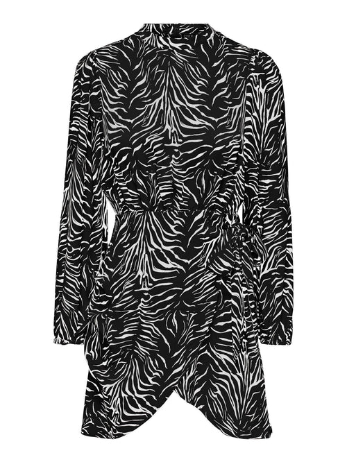 Mille Wrap Klänning - Black Vibrant Zebra - TeeShoppen Group™ - Dress - ONLY